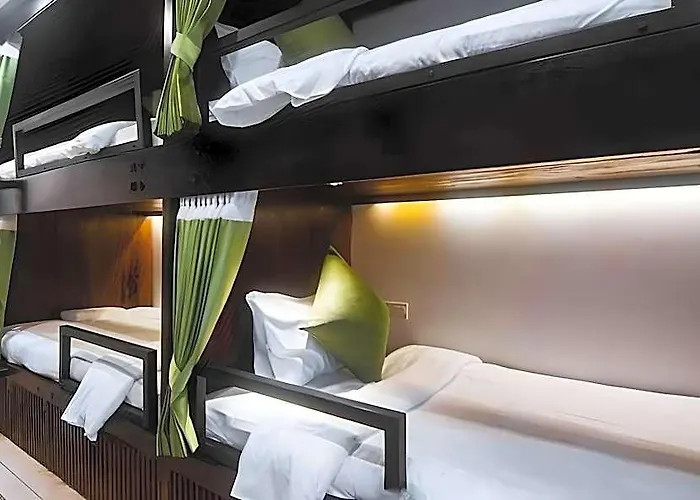 Hostel Aborest Tropical *